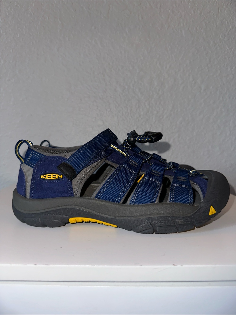 Keen // Navy Blue & Gray Kids Washable Water Friendly Sandal